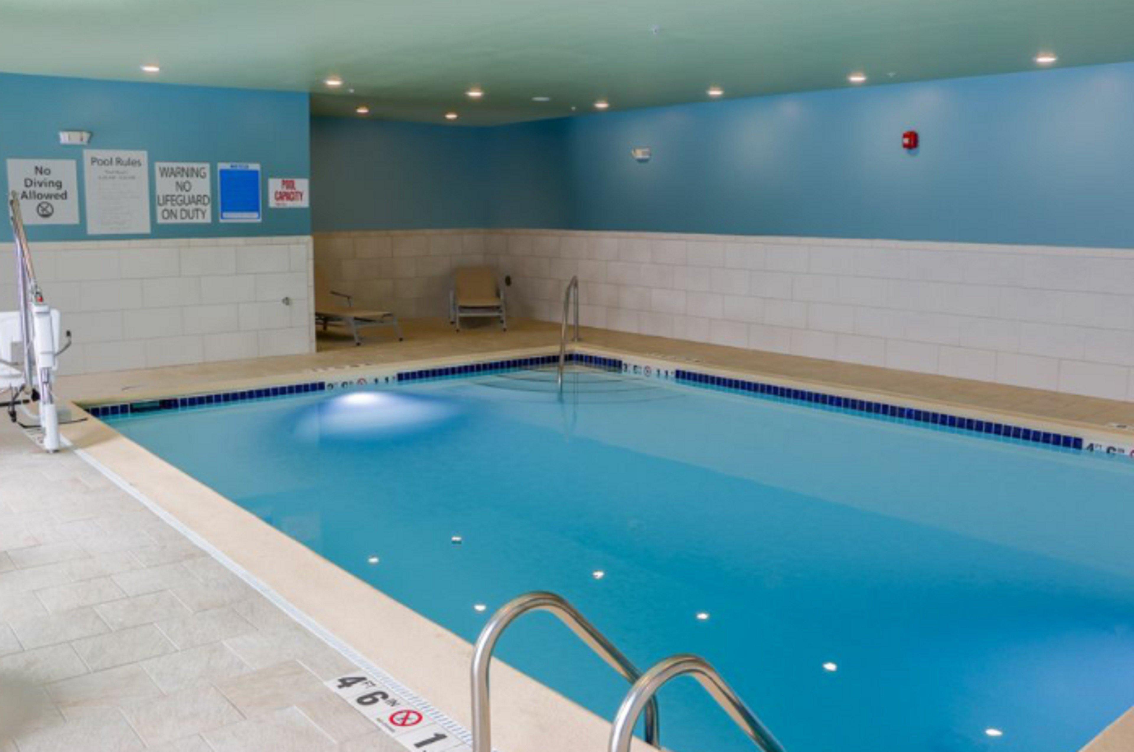 Holiday Inn Express & Suites - Detroit North - Roseville By Ihg Exteriér fotografie