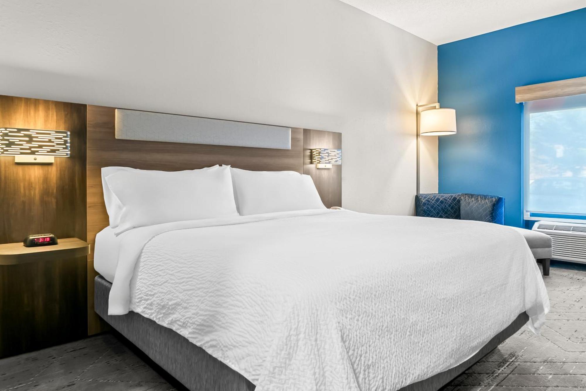Holiday Inn Express & Suites - Detroit North - Roseville By Ihg Exteriér fotografie